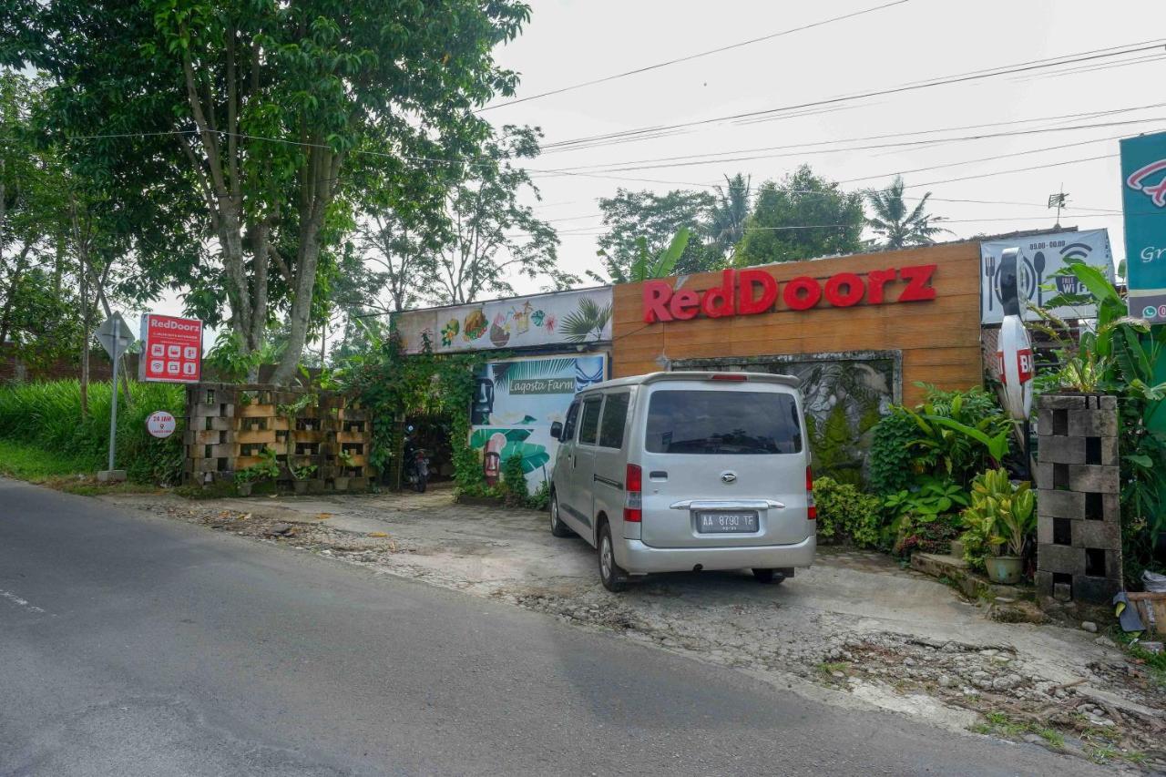 RedDoorz At Jalan Raya Baturaden Hotel Rempawah Bagian luar foto